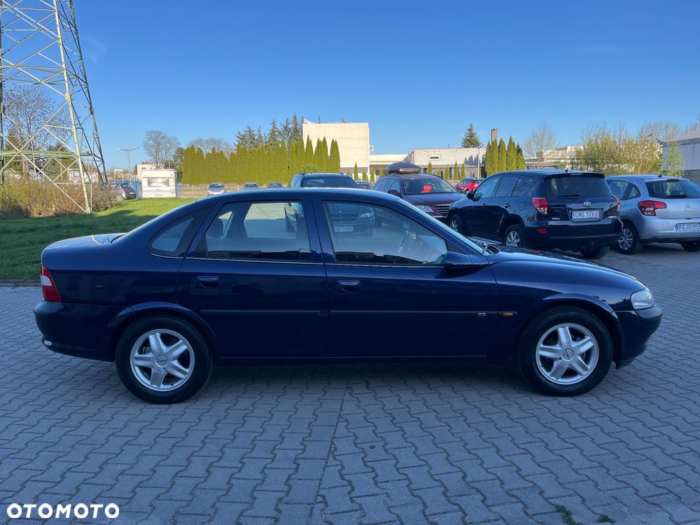 Opel Vectra 1.6 CD - 7