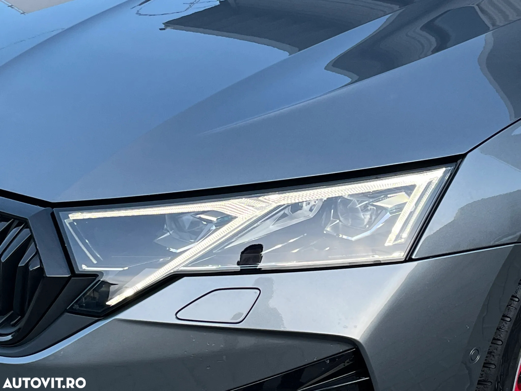 Skoda Octavia 2.0 TSI DSG RS - 39