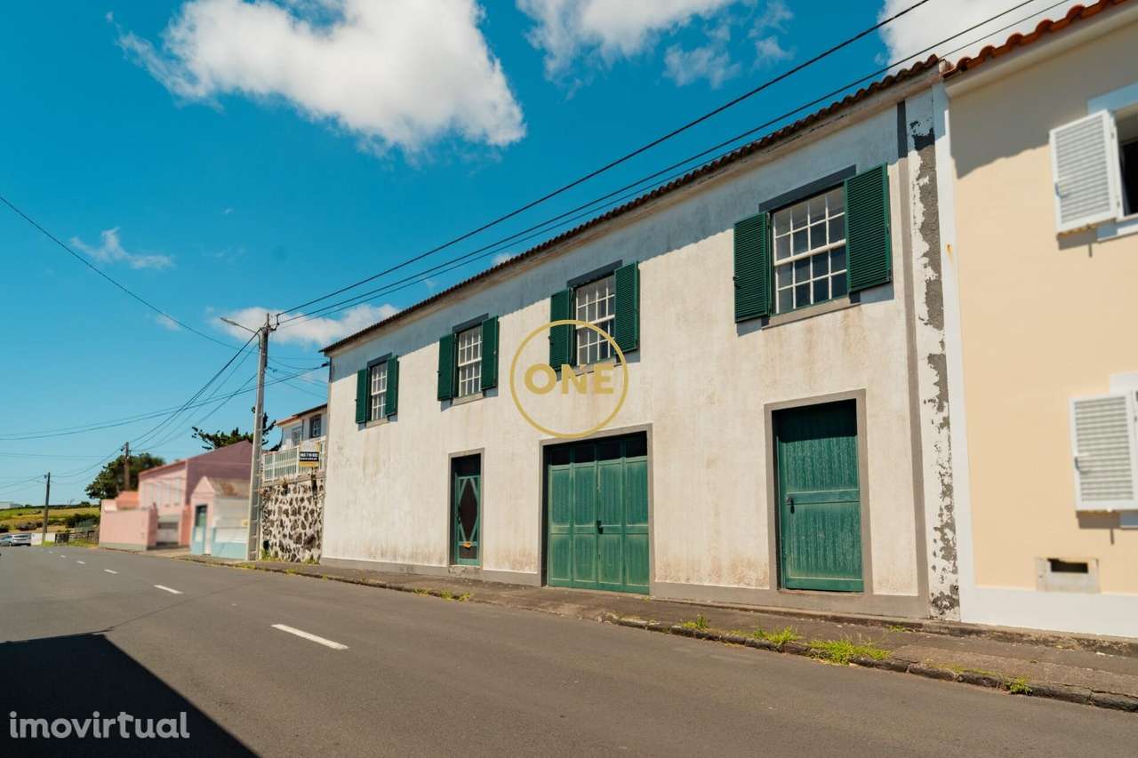 Moradia V4 com Vista Mar – Horta, Faial - Grande imagem: 2/23