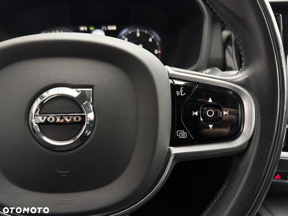 Volvo V60 D3 Momentum - 14