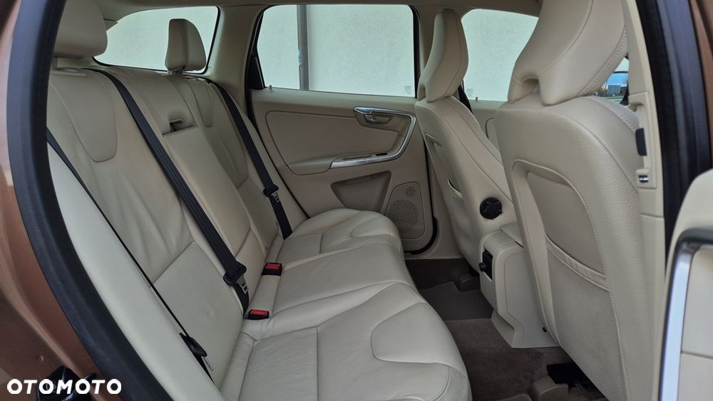 Volvo XC 60 D4 Summum - 13