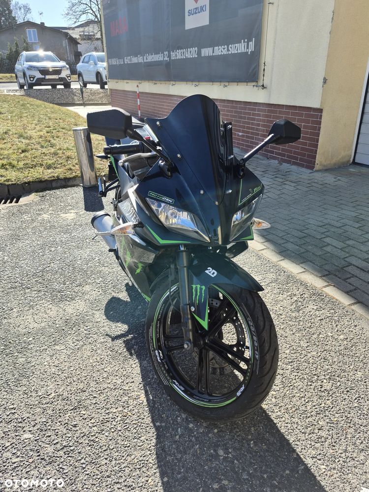 Yamaha YZF - 2