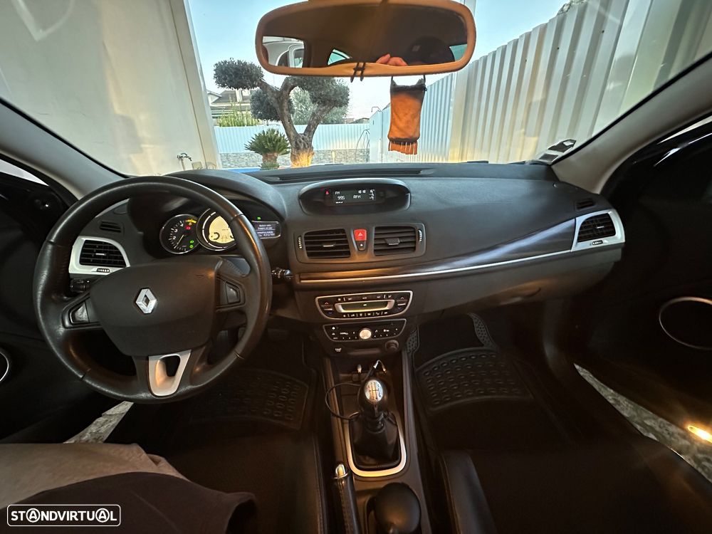 Renault Mégane Coupe 1.5 dCi Dynamique S - 10