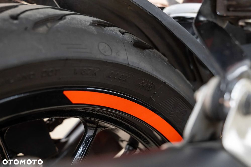 KTM Duke 125 - 38
