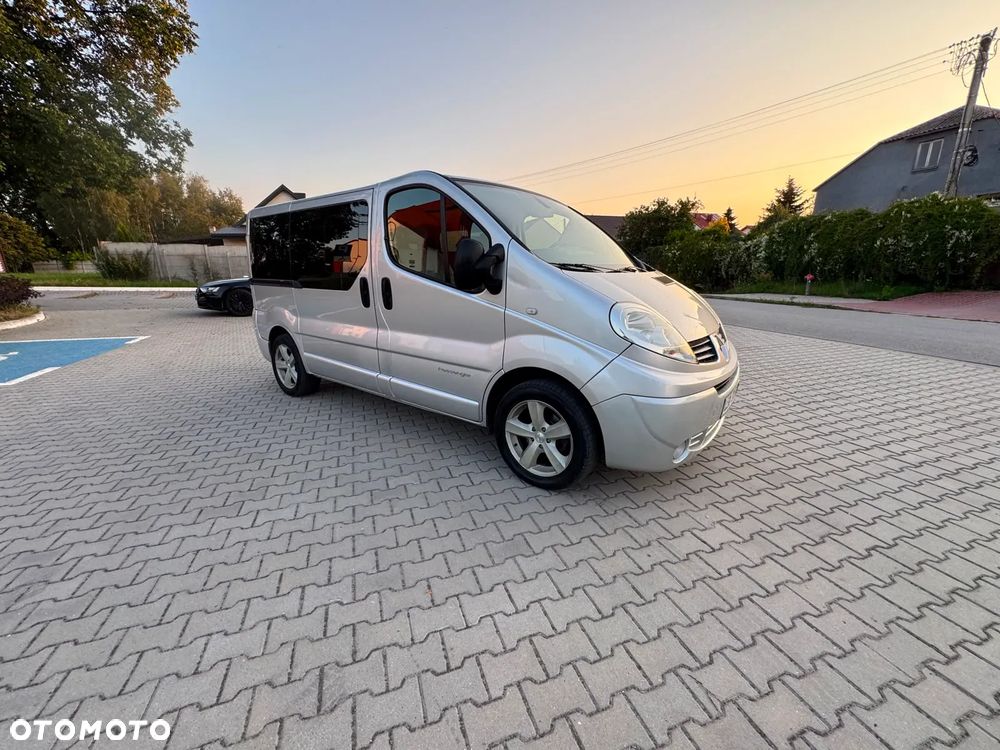 Renault Trafic L1H1 Passenger Lux - 12