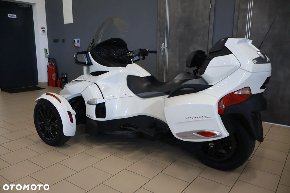 Can-Am Spyder - 6