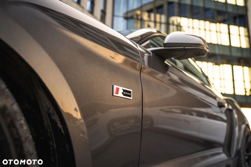 Ford Mustang 5.0 V8 GT - 6