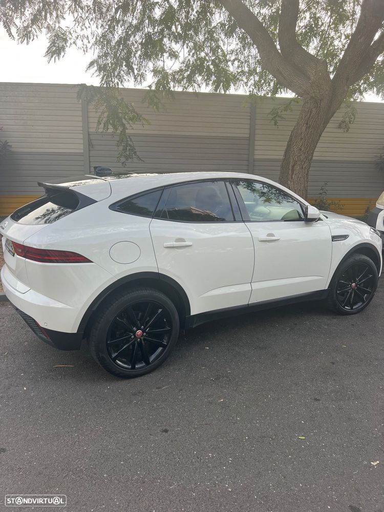 Jaguar E-Pace - 11