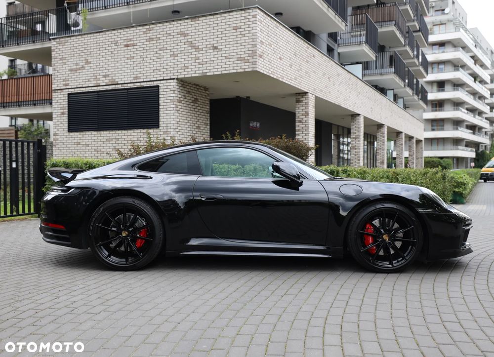 Porsche 911 Carrera S - 18