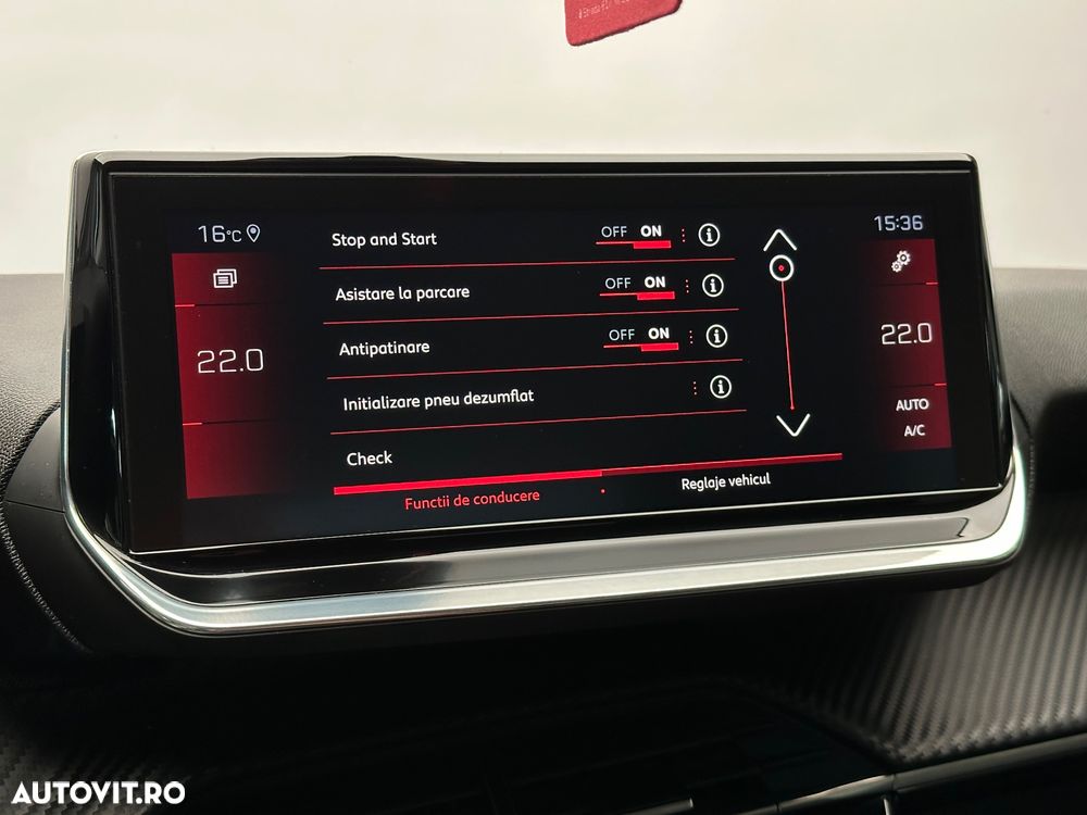 Peugeot 208 1.2 L PureTech STT EAT8 Allure - 14