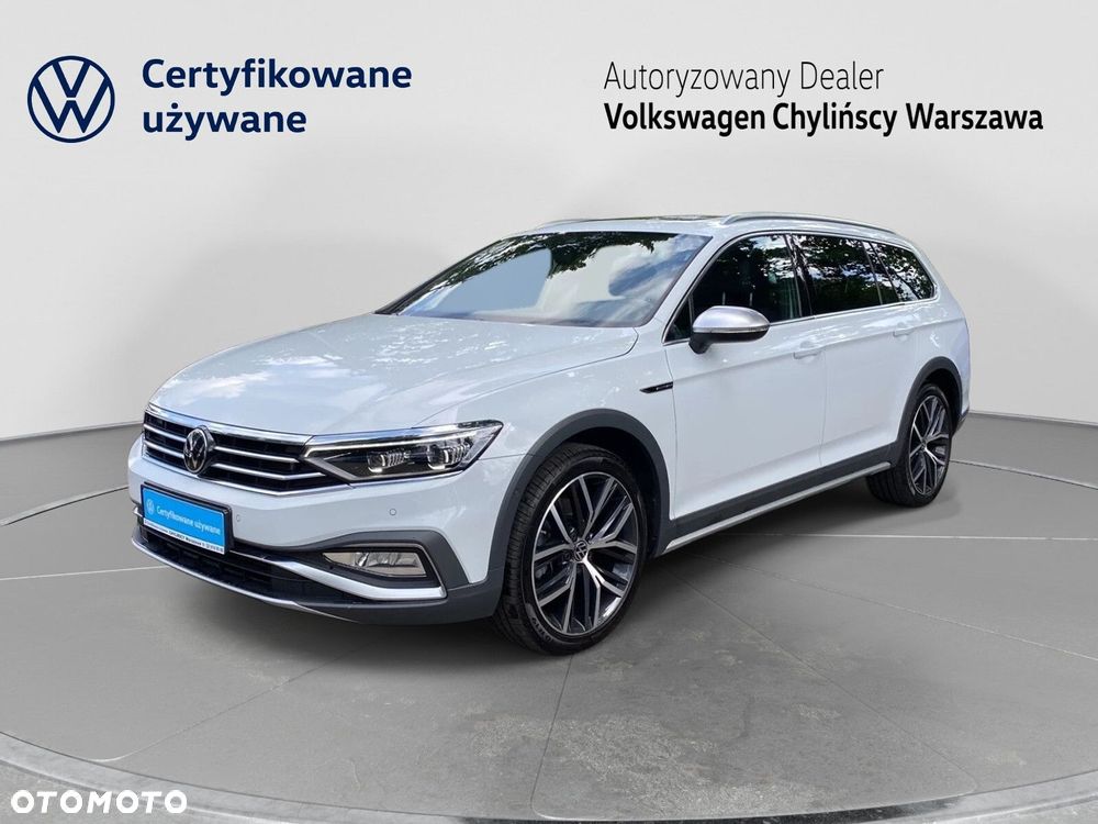 Volkswagen Passat - 1