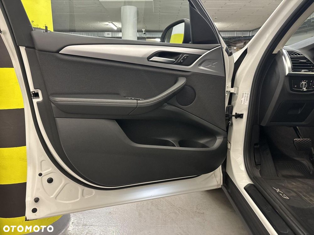 BMW X3 - 11