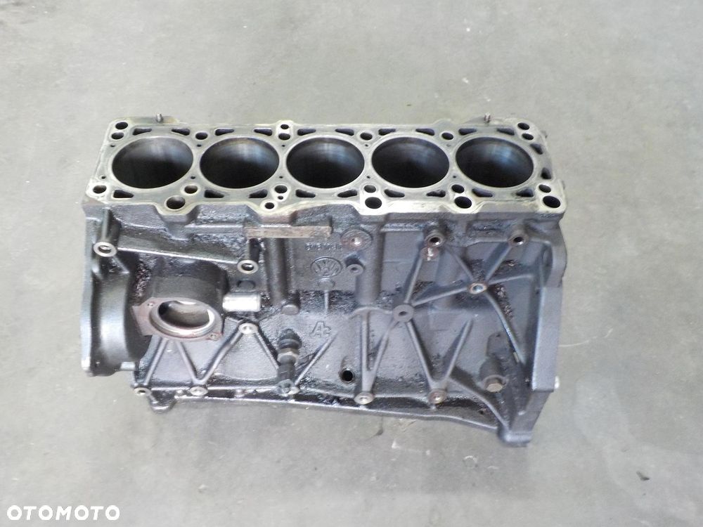 VW CRAFTER 2.5 TDI BJL BJM BJK CEC BLOK SILNIKA SILNIK - 1