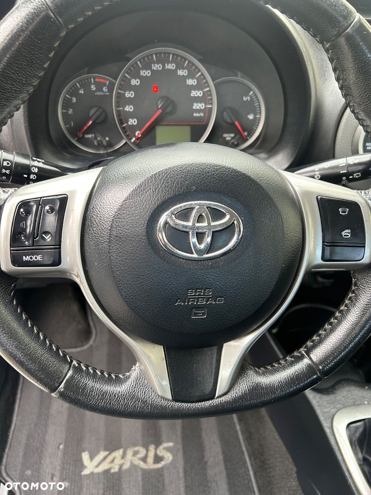 Toyota Yaris 1.4 D-4D Prestige - 15