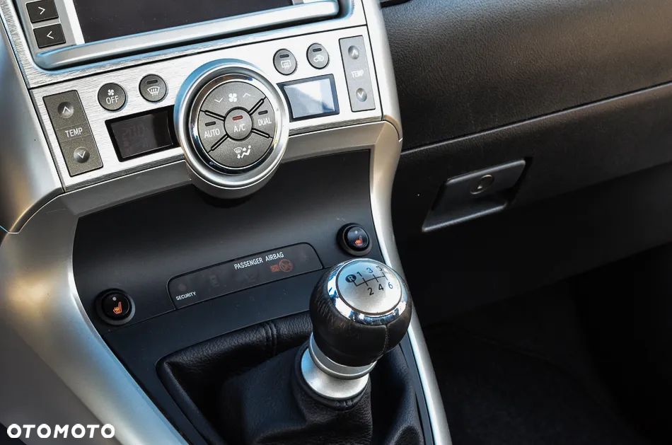 Toyota Verso 1.6 Premium 7os - 38