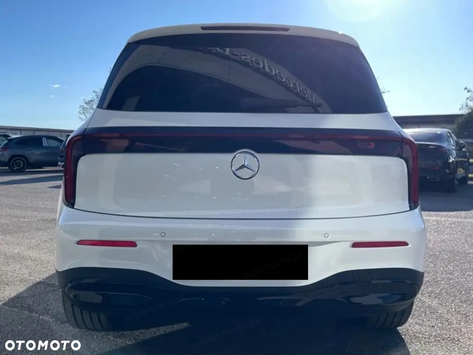 Mercedes-Benz GLB - 4