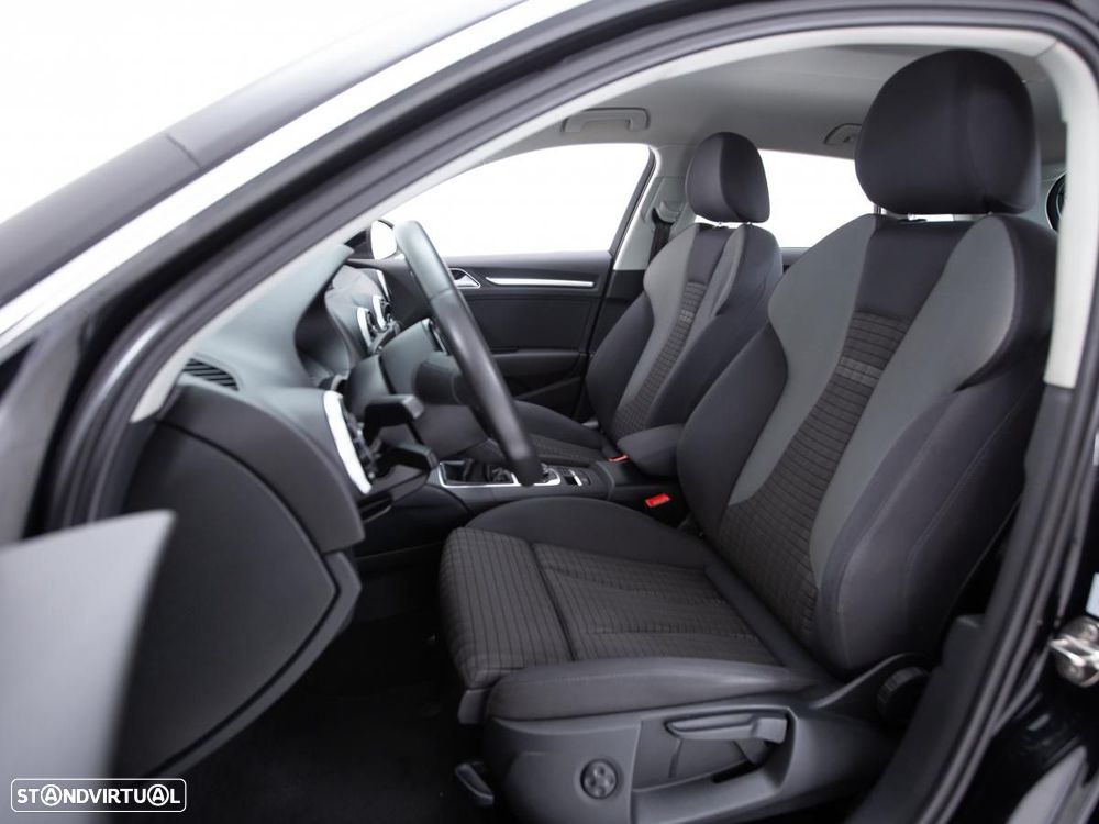 Audi A3 Sportback - 8