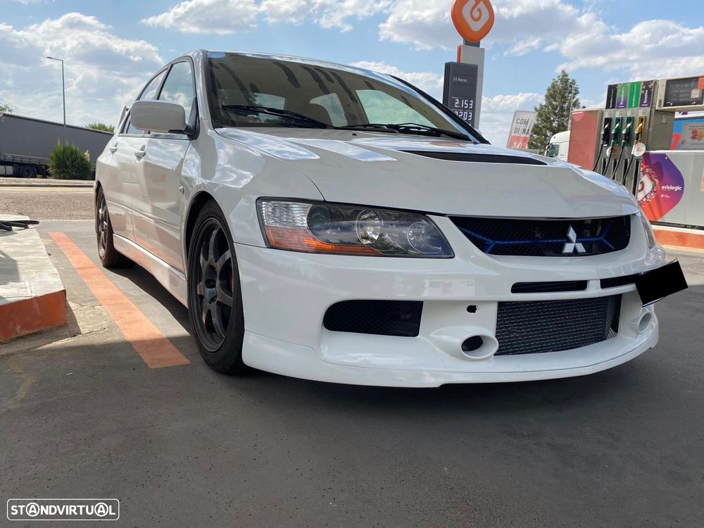 Mitsubishi Lancer Evolution IX - 7