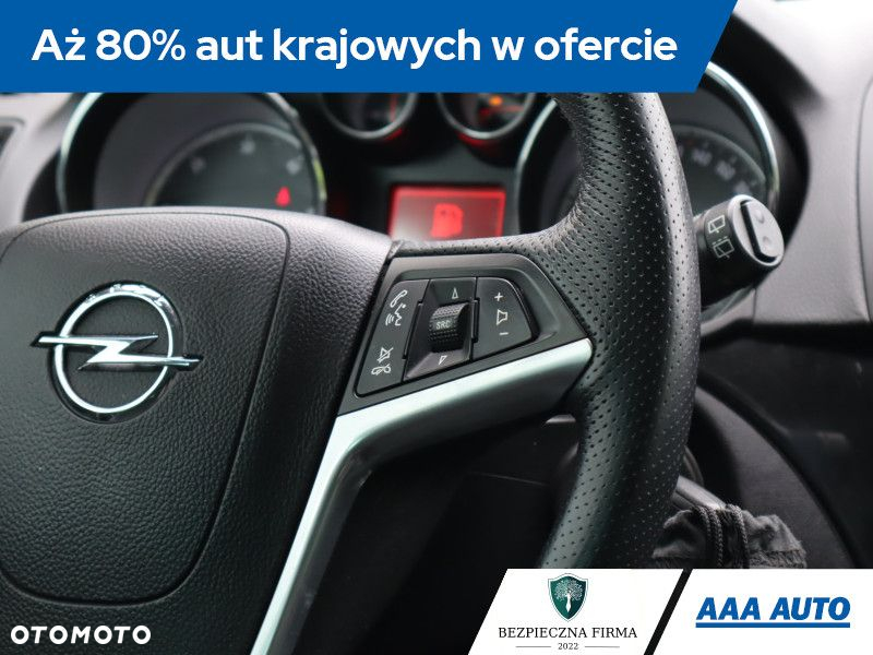 Opel Insignia - 21