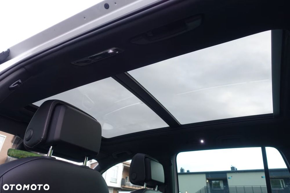 Volkswagen Tiguan 2.0 TDI SCR 4MotION DSG R-Line - 29