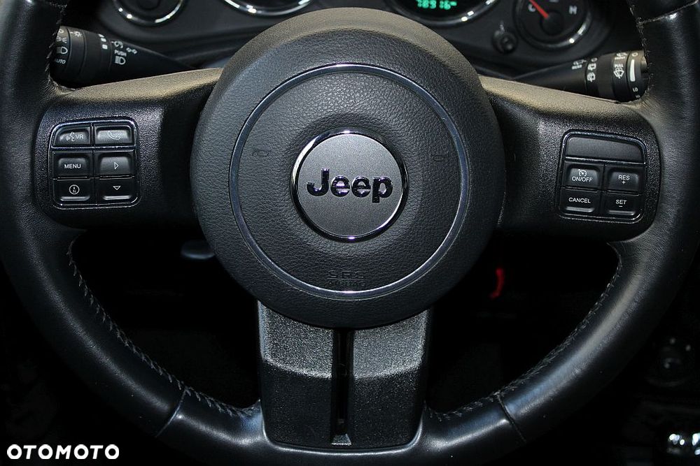 Jeep Wrangler - 23