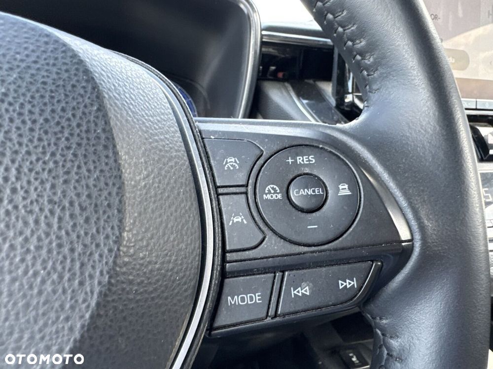Toyota Corolla 2.0 Hybrid Comfort - 24