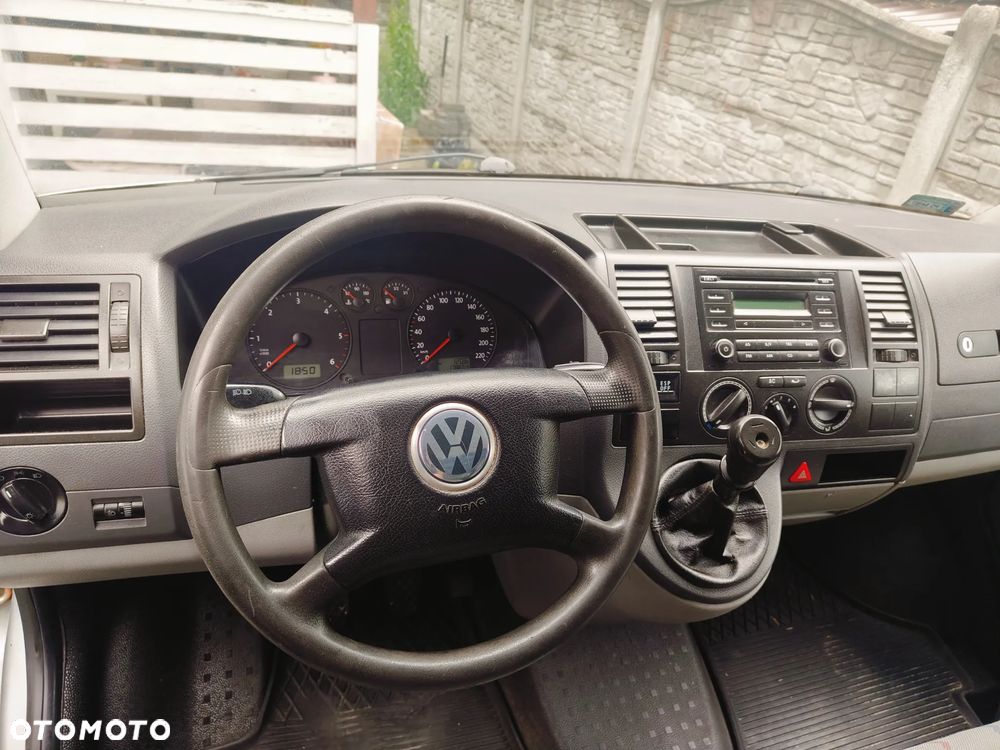 Volkswagen T5 - 17