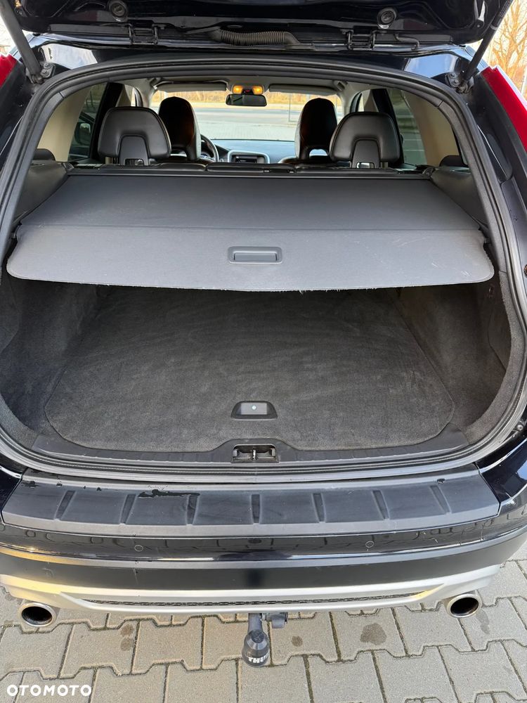 Volvo XC 60 D3 R-Design - 18