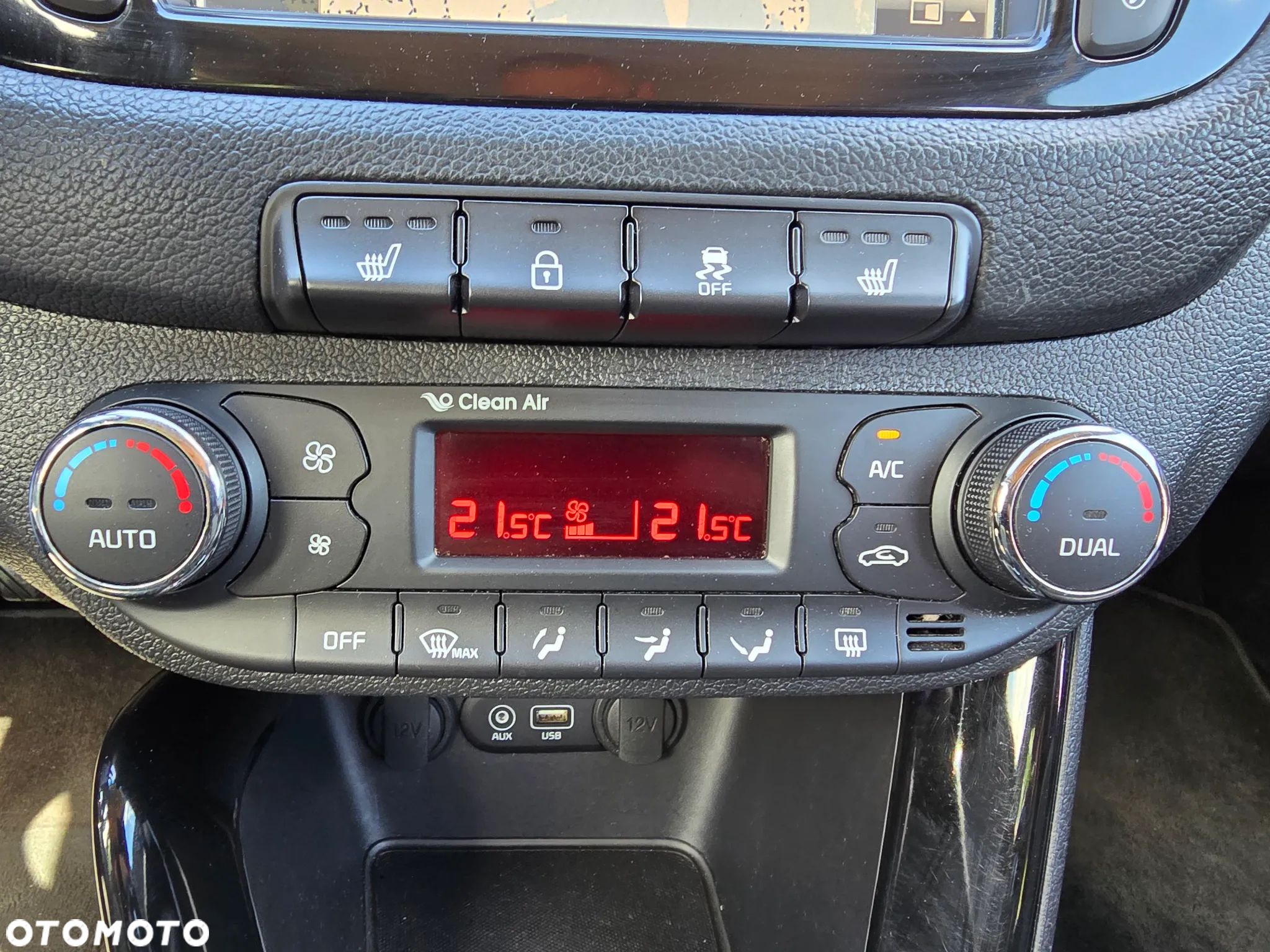 Kia Ceed 1.6 GDI Dream-Team Edition - 18