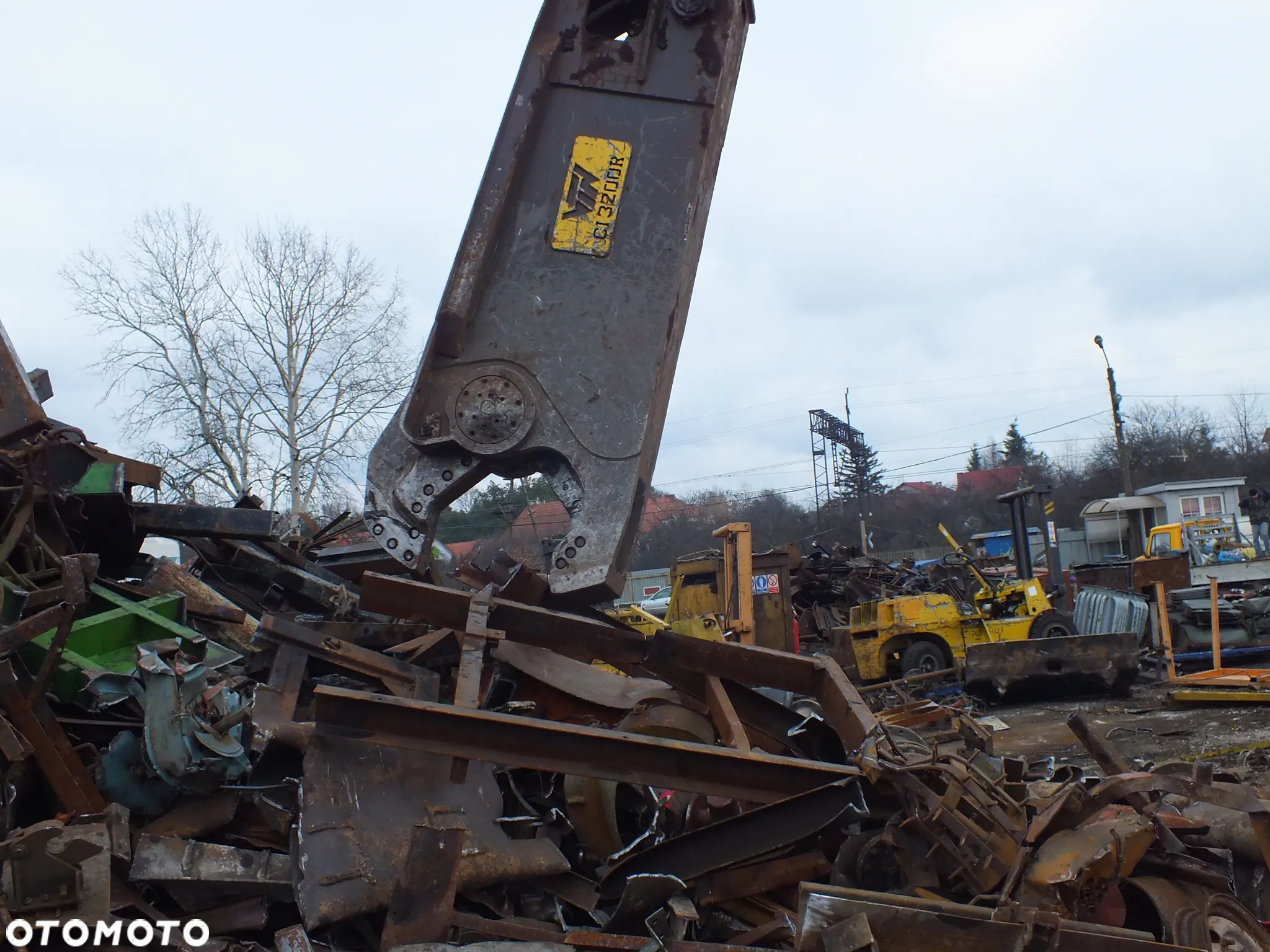 Obrotowe nożyce do cięcia stali złomu VTN CI3200 - 11