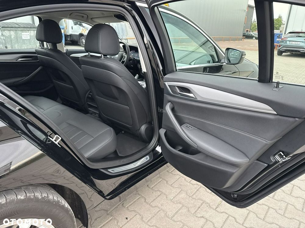 BMW Seria 5 - 17