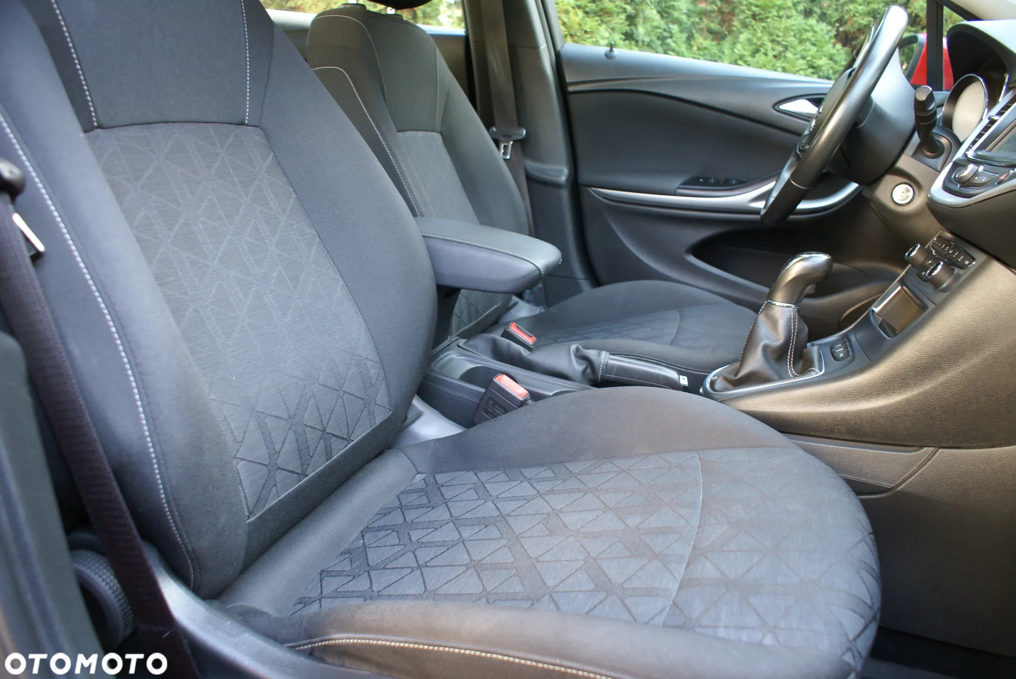 Opel Astra V 1.4 T Dynamic - 14