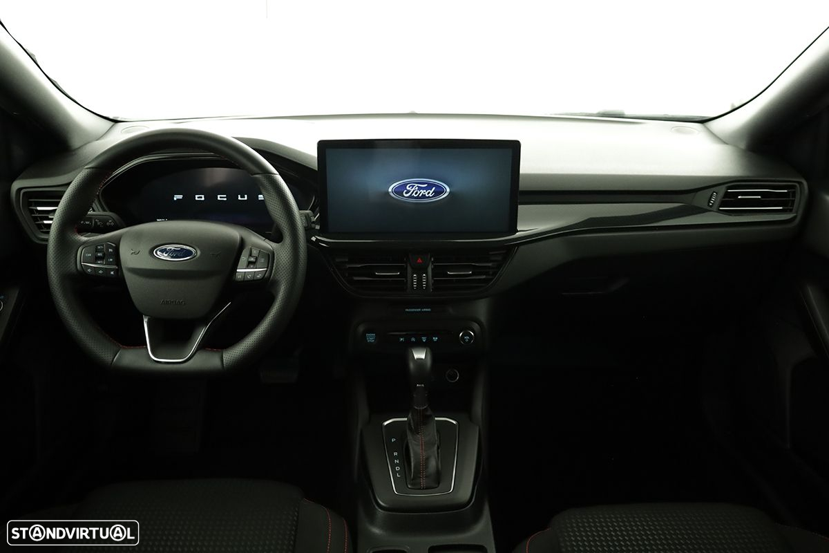 Ford Focus - 8