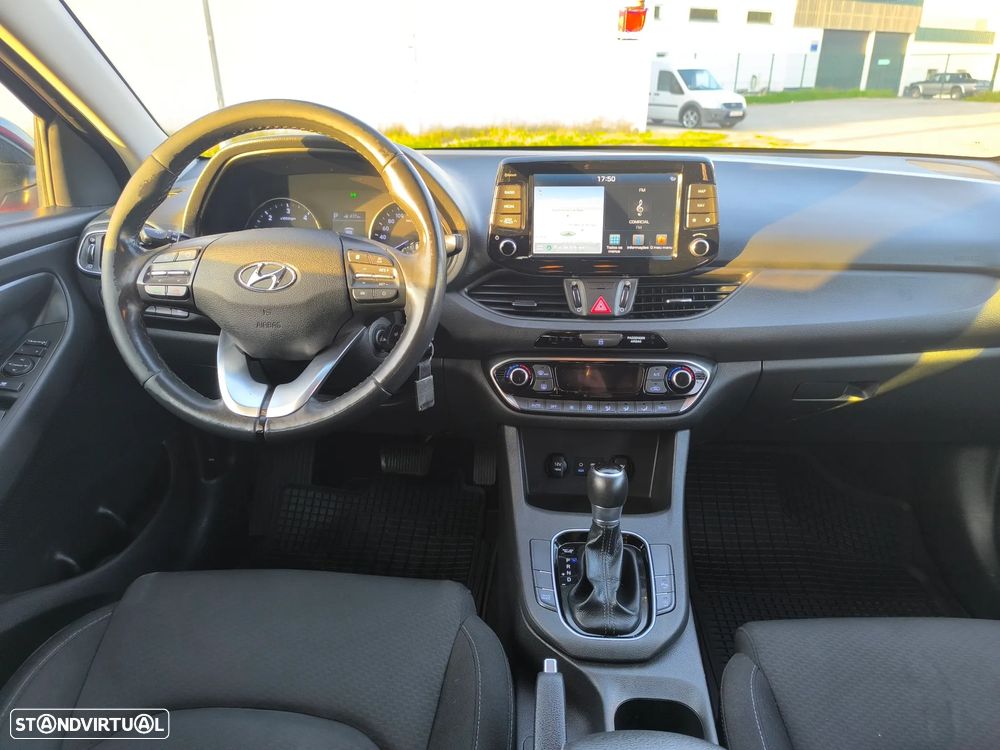 Hyundai i30 CW - 18