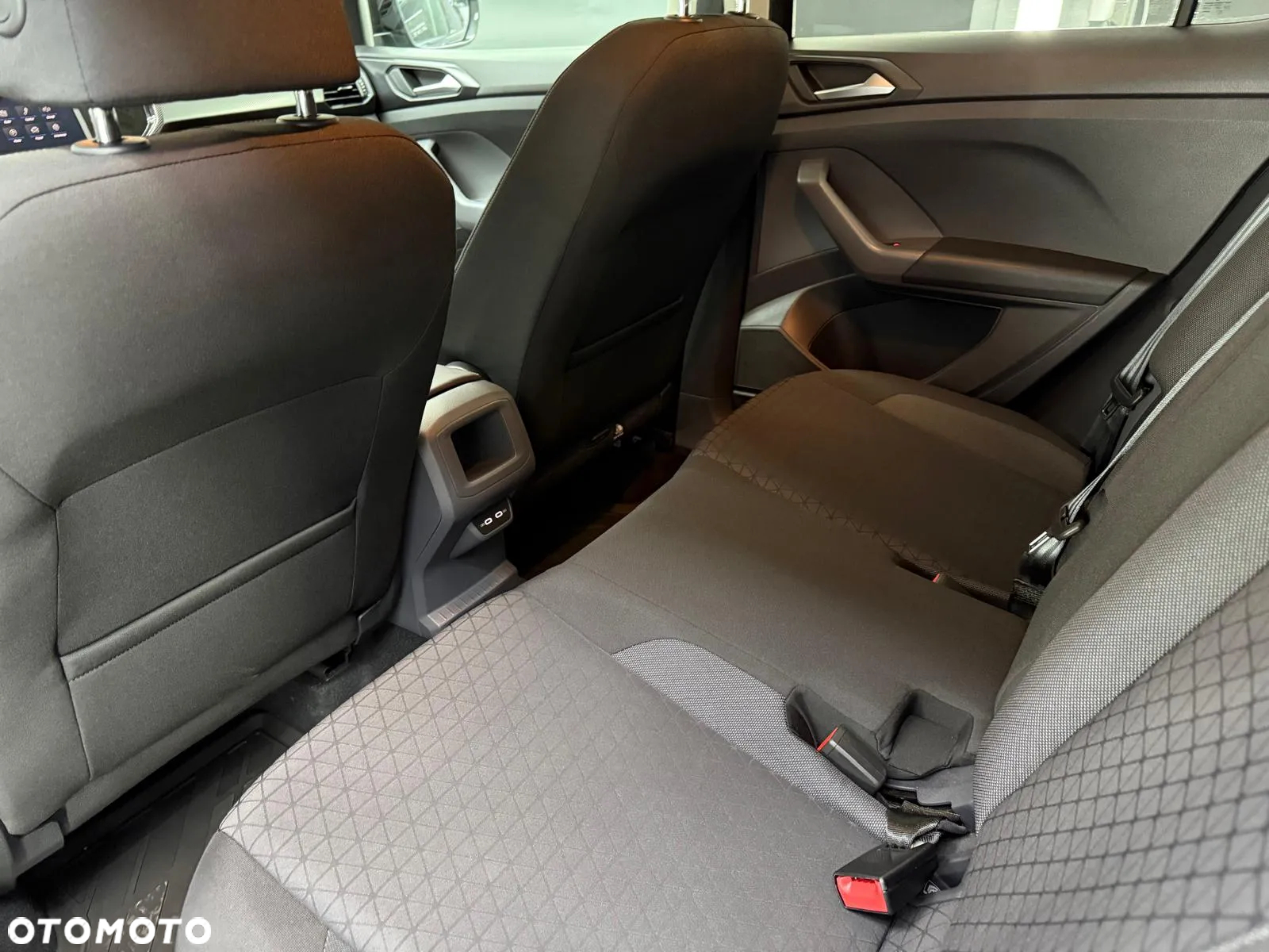 Volkswagen T-Cross 1.6 TDI SCR Life - 28
