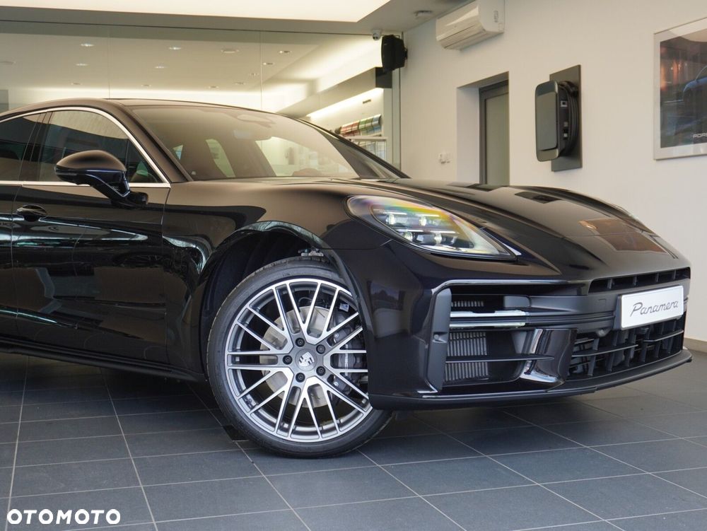 Porsche Panamera 4 - 3