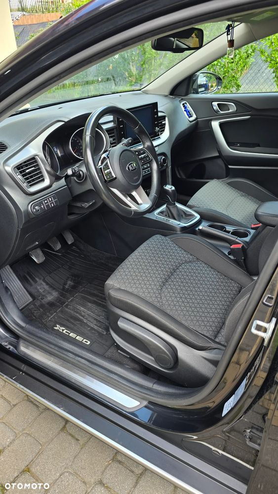 Kia XCeed 1.4 T-GDI M - 8