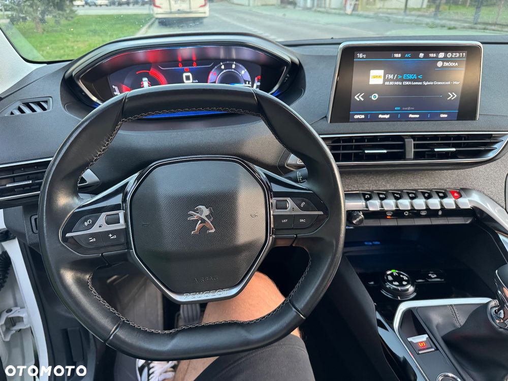 Peugeot 3008 BlueHDi 130 Stop & Start Allure Business-Paket - 5