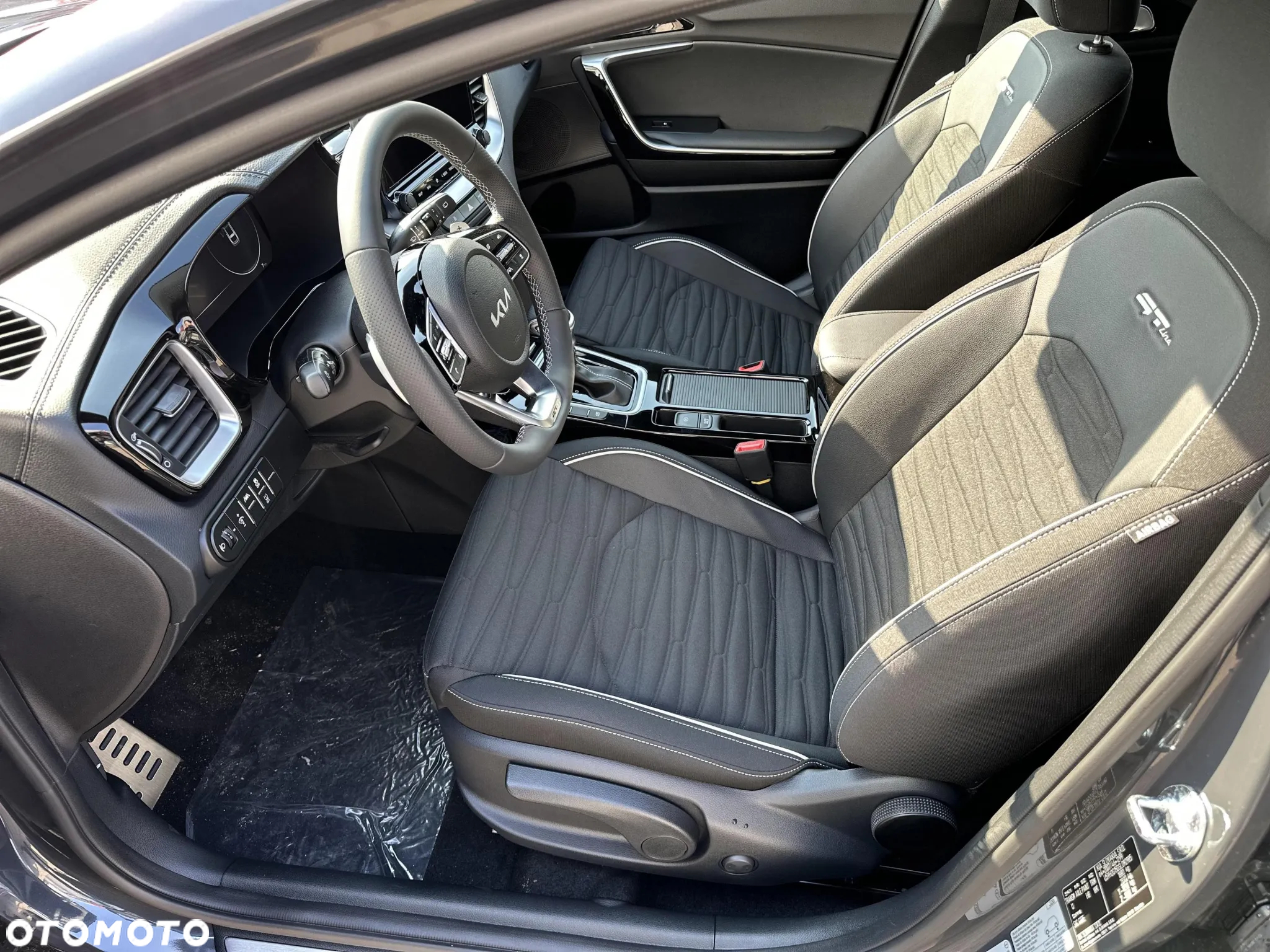 Kia ProCeed 1.5 T-GDI GT Line DCT - 12