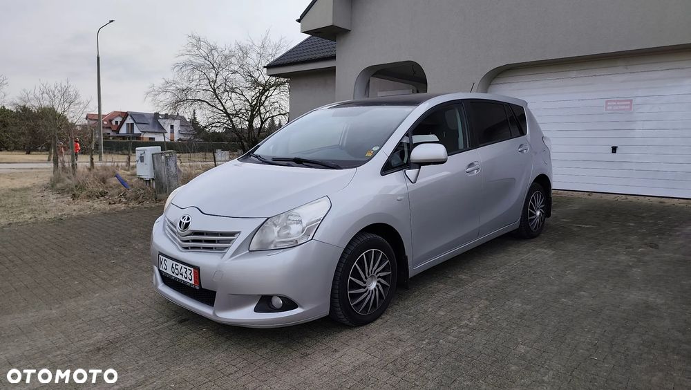 Toyota Verso 1.8 7-Sitzer Skyview Edition - 2