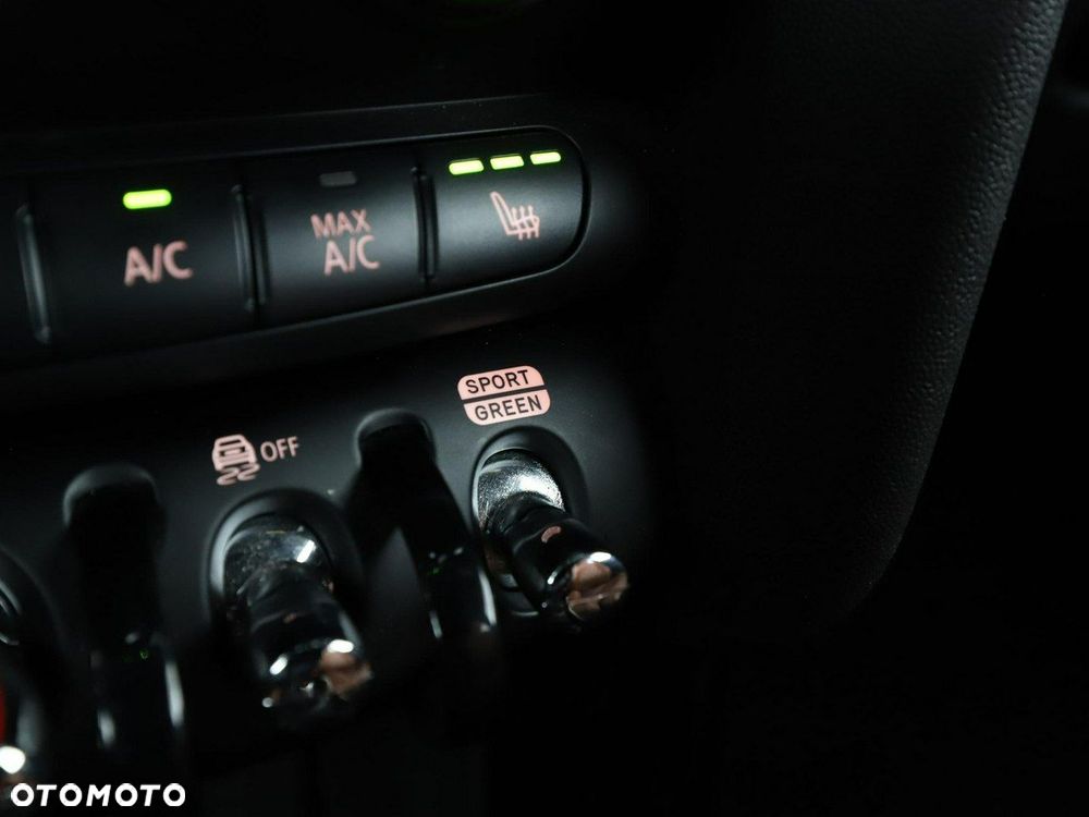 MINI John Cooper Works Standard - 28