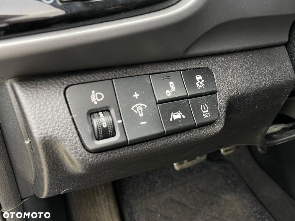 Kia Stonic 1.0 T-GDI DCT OPF Spirit - 18