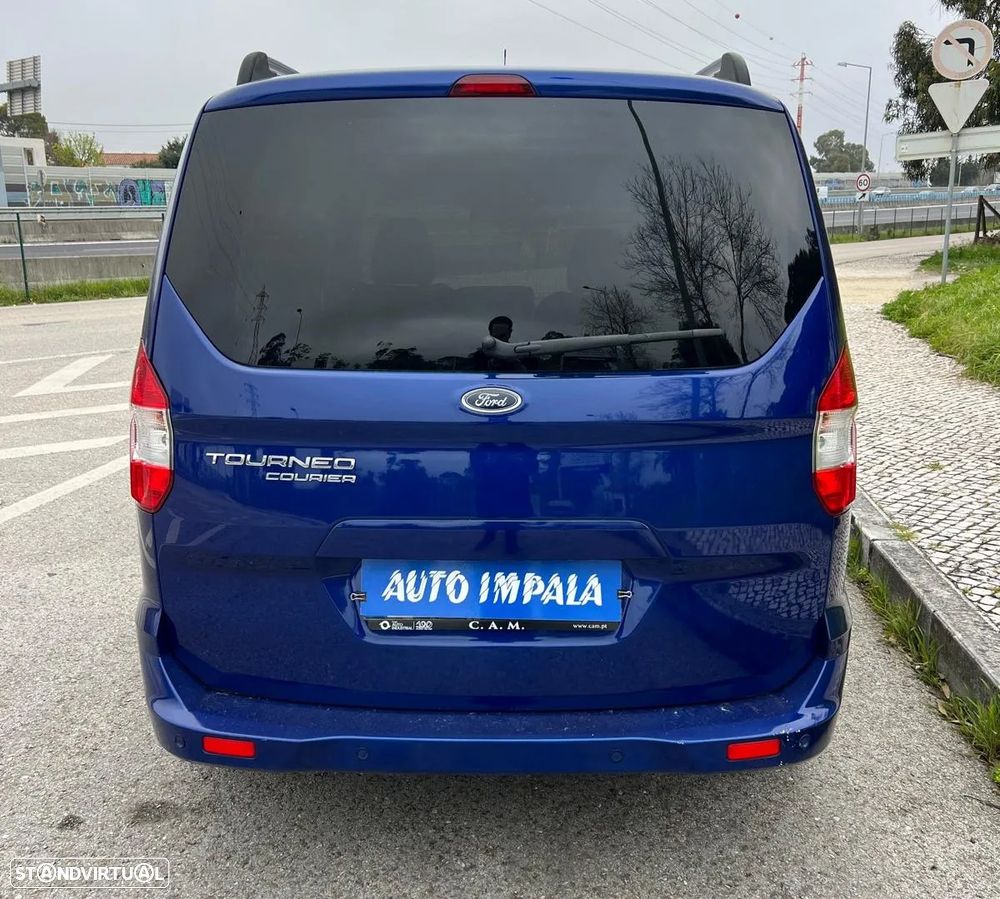 Ford Tourneo Courier - 6