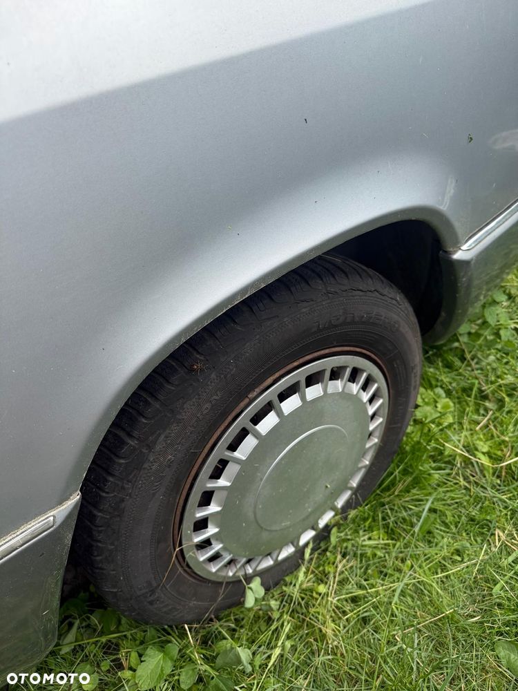 Mercedes-Benz W124 (1984-1993) - 24
