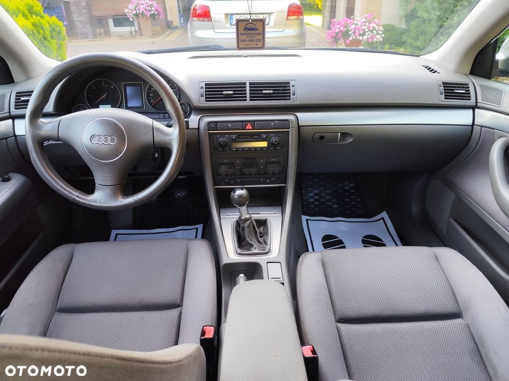 Audi A4 Avant - 6