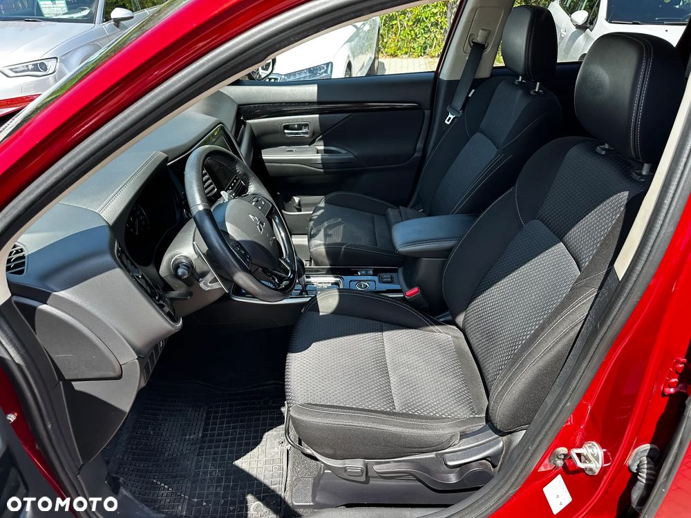 Mitsubishi Outlander - 20