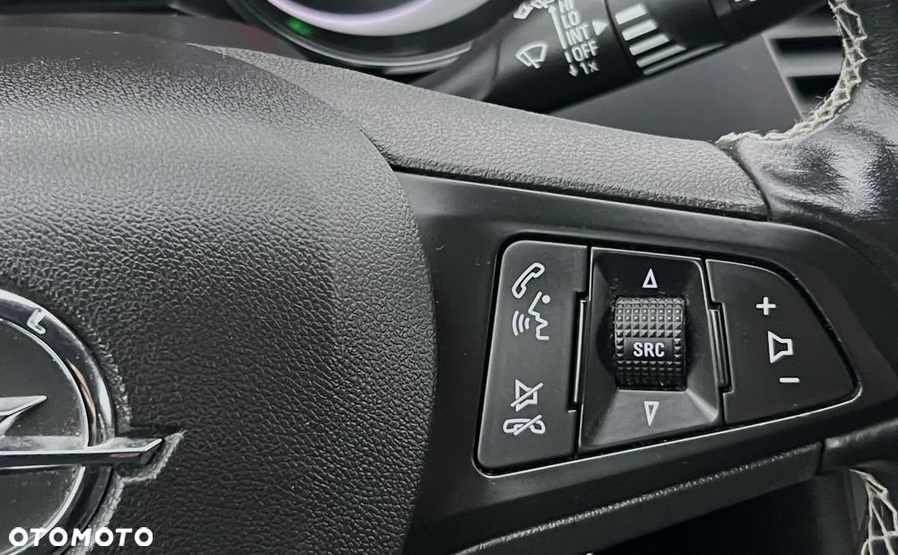 Opel Astra 1.6 CDTI Dynamic S&S - 29