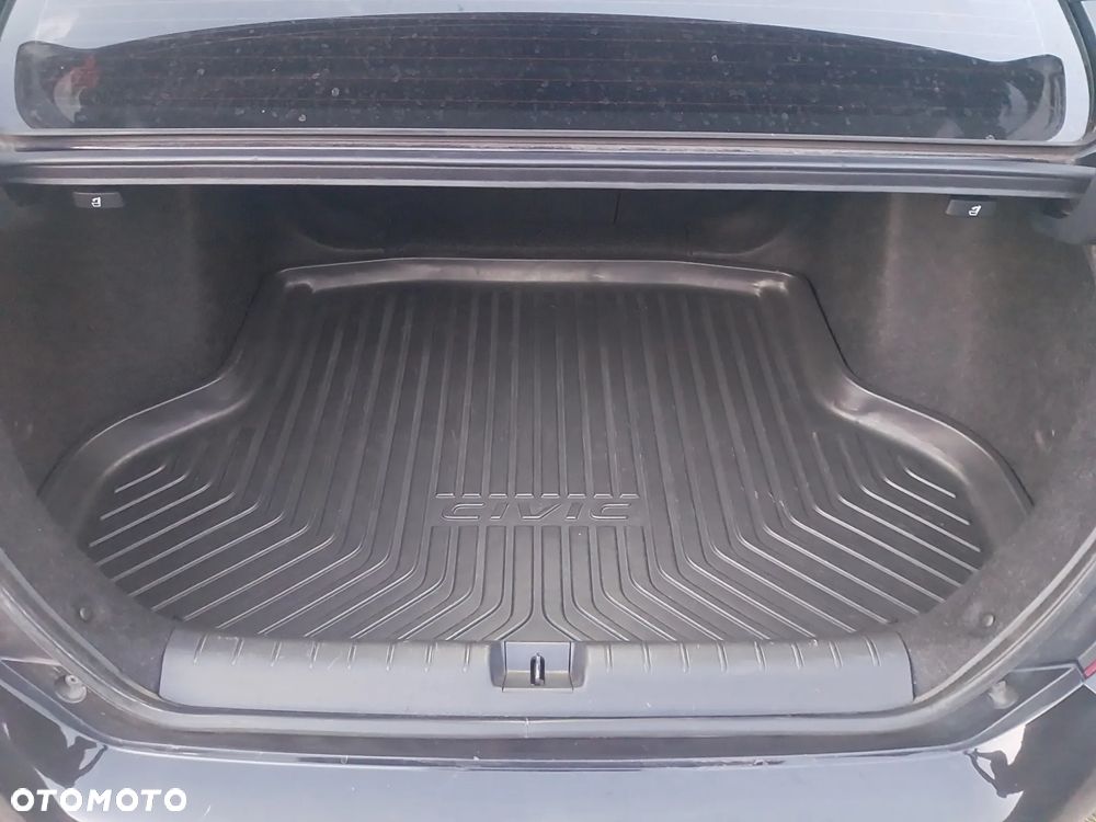 Honda Civic 1.5 T Elegance CVT - 38