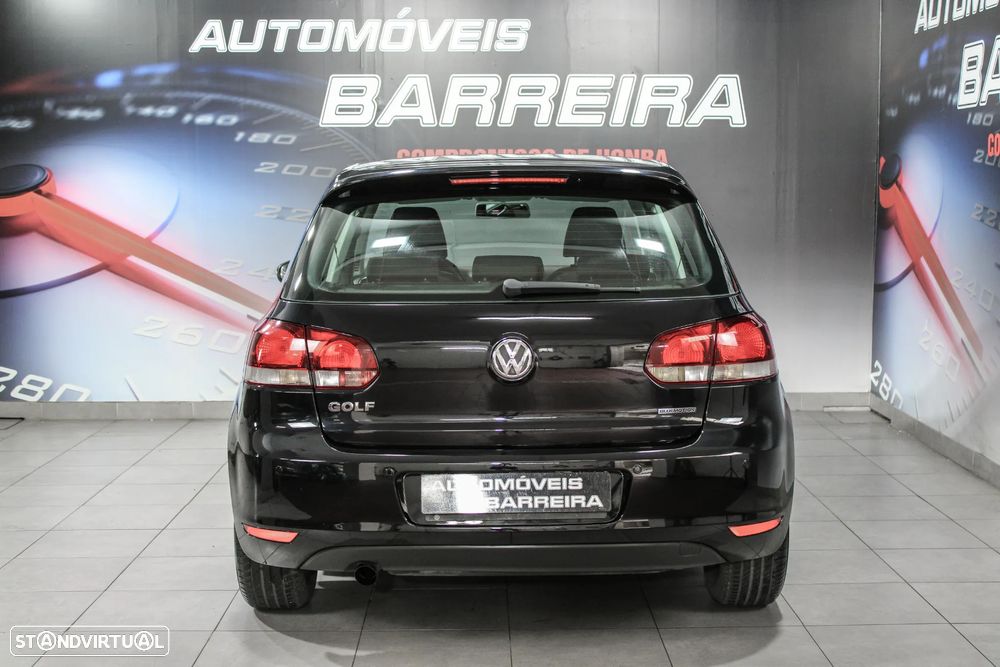 VW Golf 1.6 TDi Trendline BlueMotion - 28