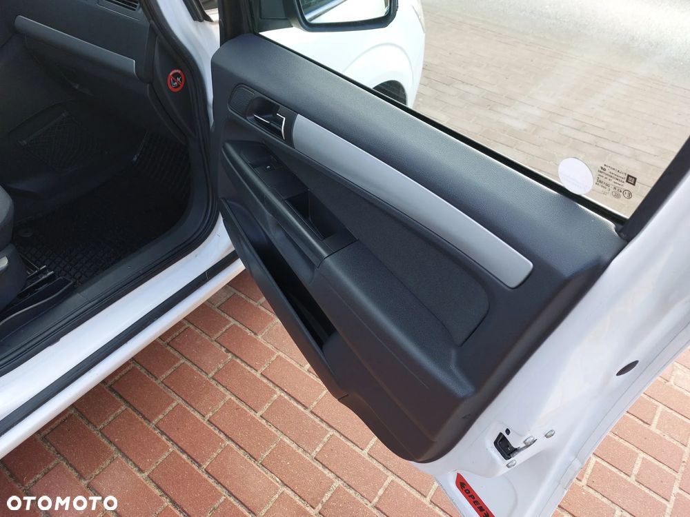 Opel Zafira 1.7 CDTI - 17